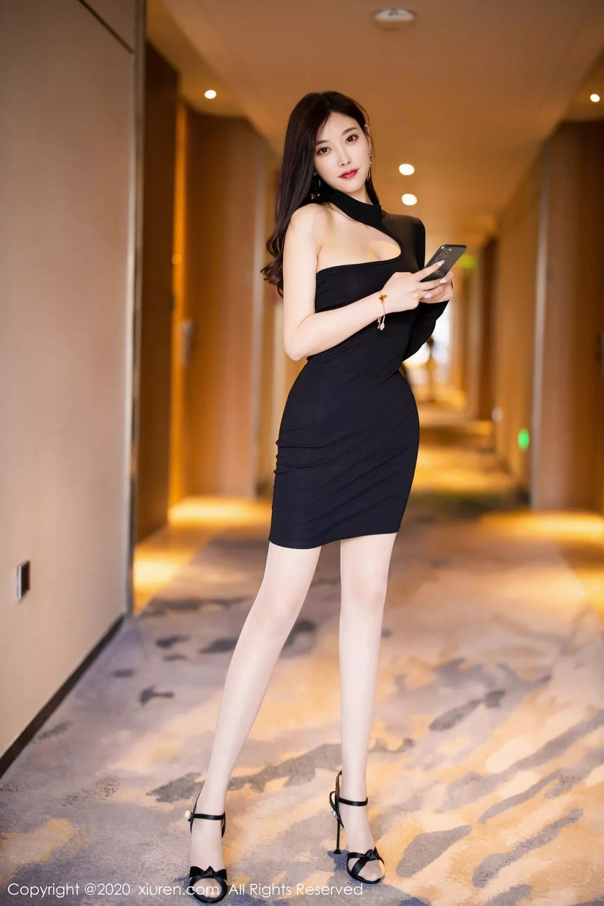 [XiuRen秀人网]第2733期杨晨晨写真-秀人集